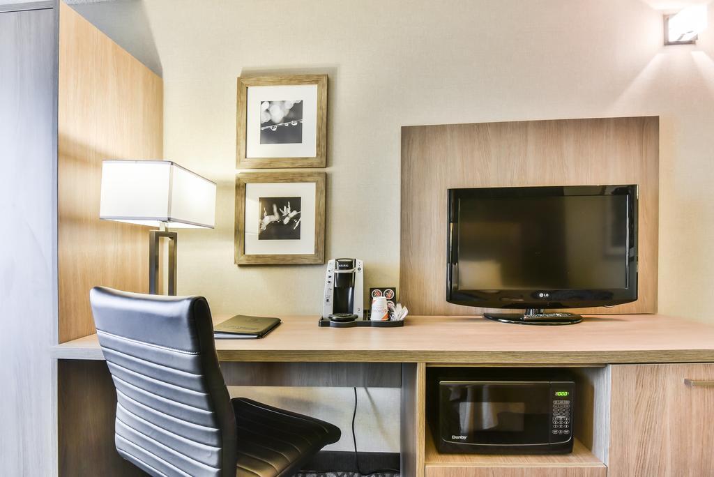 Comfort Inn Airport Dorval Eksteriør bilde