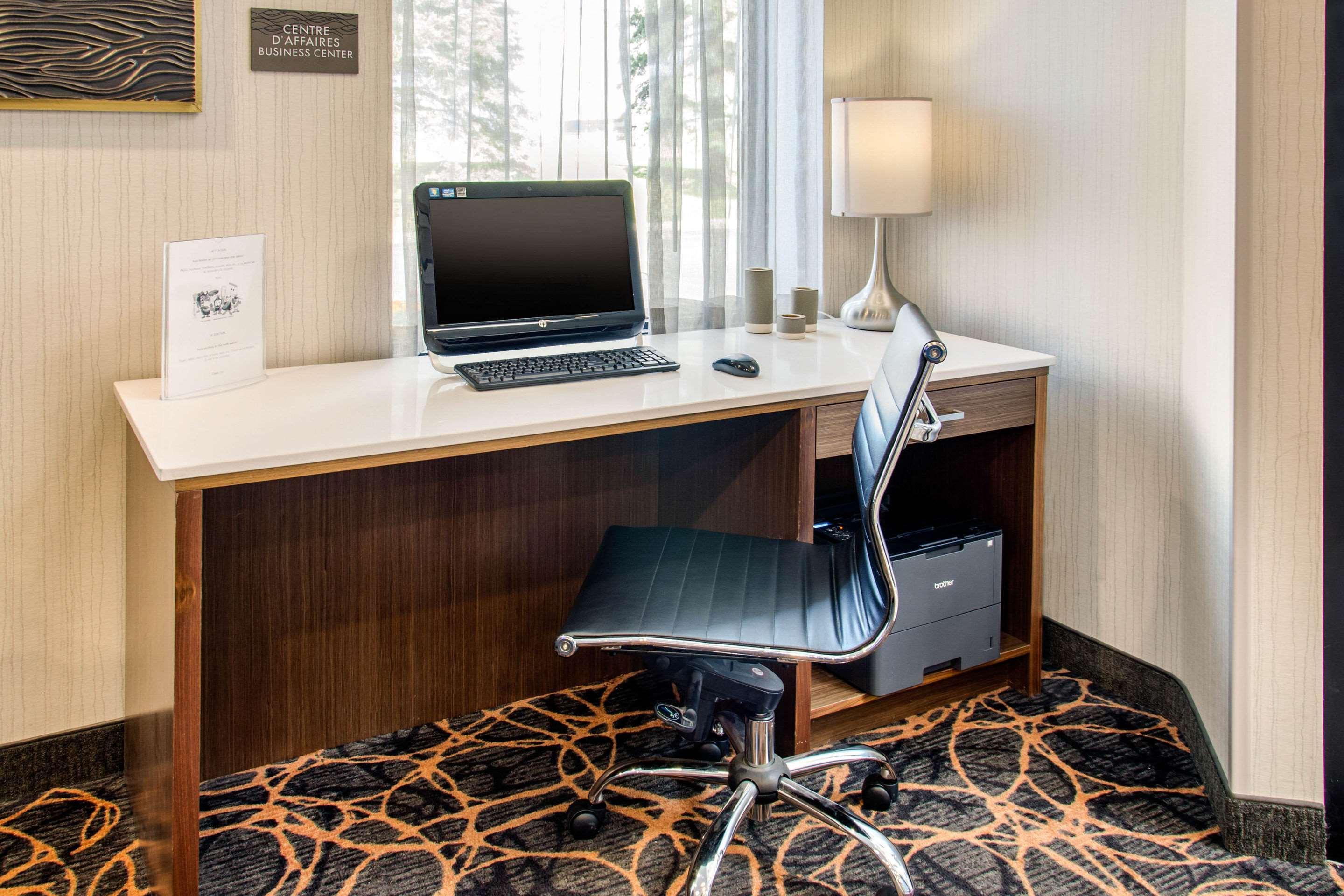 Comfort Inn Airport Dorval Eksteriør bilde