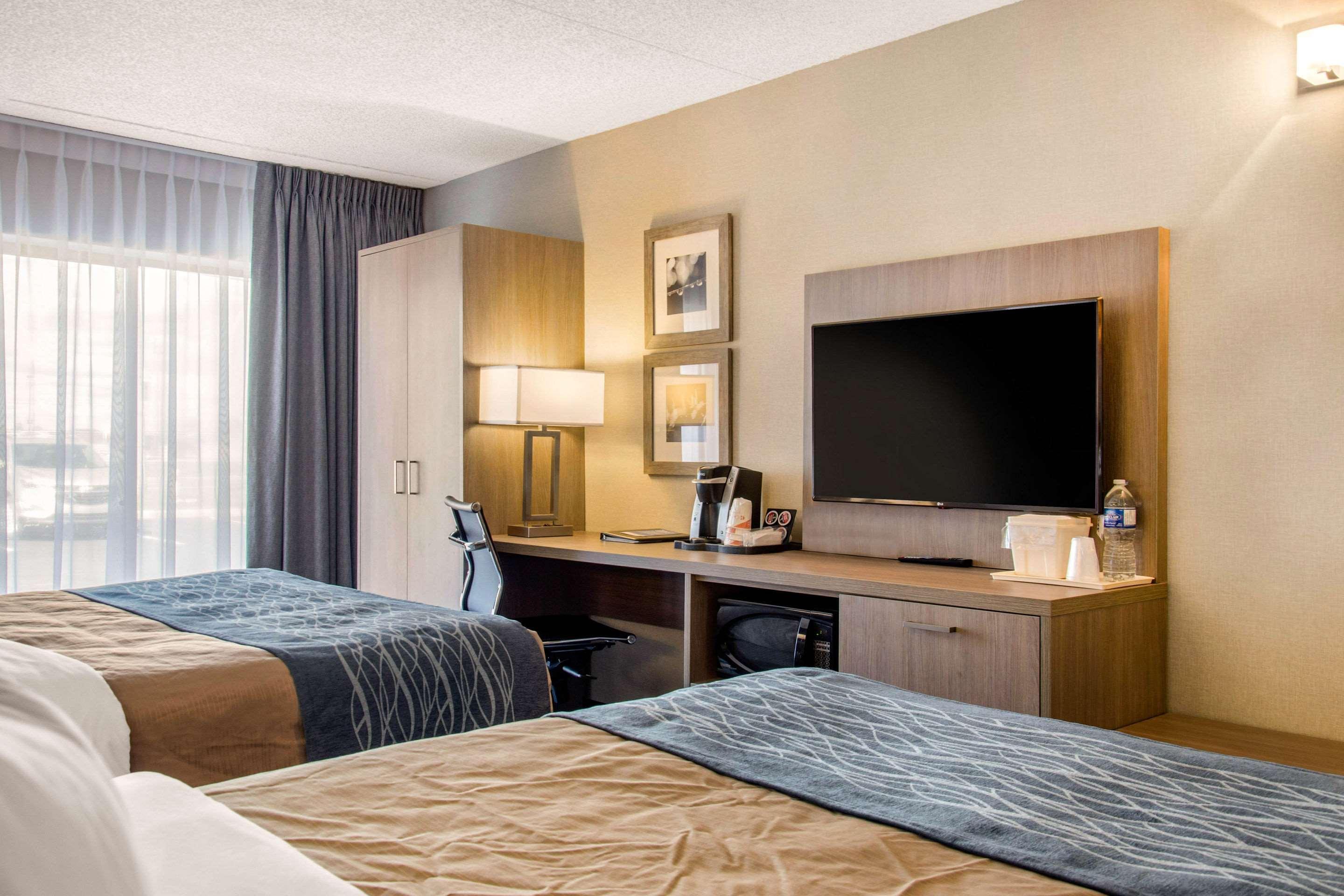 Comfort Inn Airport Dorval Eksteriør bilde