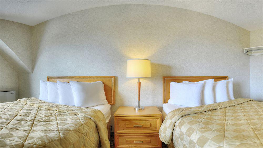 Comfort Inn Airport Dorval Eksteriør bilde